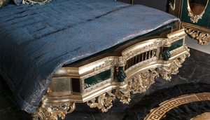 Ensemble de chambre à coucher de luxe en bois de teck massif vert émeraude, style mi-siècle, adapté aux appartements, avec sculptures dorées royales, lit Queen/California - Product Image 2