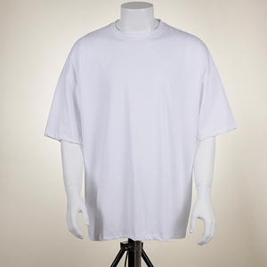 เสื้อยืดคอกลมแขนสั้นสีขาวสำหรับผู้ชาย ทรงปกติ สวมใส่สบาย พิมพ์ลายการ์ตูน แห้งเร็ว ผ้าเจอร์ซีย์คอตตอน 100% รับสั่งทำ - Product Image 1
