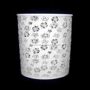 Juego de 2 Recipientes Metálicos de Almacenamiento con Diseño Geométrico Blanco de Kamran, Juego de Recipientes de Hierro Minimalistas con Tapas para Flores/Plantas Verdes - Product Image 6
