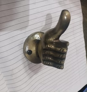 Gancho para Abrigos con Diseño de Pulgar Hacia Arriba, de Hierro Fundido Antiguo, Rústico, para Llaves - Product Image 2