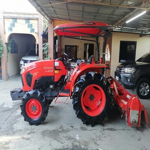 Tractores Agrícolas Kubota 4x4, Tractores de Ruedas Duraderos con Pocas Horas de Uso para Tareas Agrícolas y de Construcción, con Motor de Bomba Central 4WD - Product Image 2