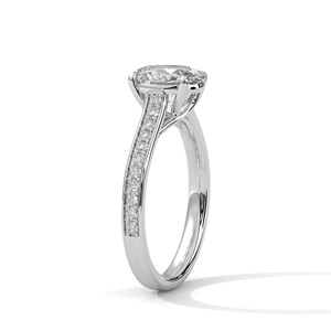Superbe bague en or blanc 14 carats avec diamant de laboratoire à quatre griffes, idéale pour fiançailles et mariage, vente en gros de bijoux - Product Image 3