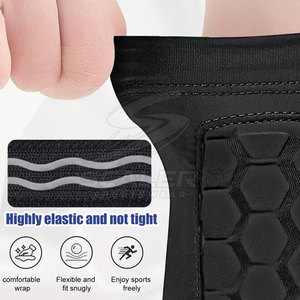 สนับแข้งฟุตบอลแบบปรับได้ ระบายอากาศได้ดี ผลิตจากวัสดุ EVA น้ำหนักเบา พร้อมชั้นบุนุ่มเพื่อการปกป้องสำหรับผู้ใหญ่ - Product Image 5