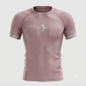 Camiseta de Compresión (Rash Guard) de Alta Calidad para Hombre, para MMA, con Logotipo Blanco, Manga Corta, Impresión por Sublimación, Secado Rápido, Spandex/Poliéster, Cuello Redondo - Product Image 2
