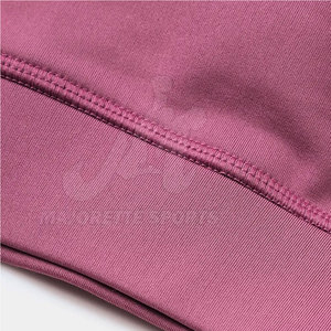 Soutien-gorge de sport haute performance en nylon et élasthanne pour l'entraînement, anti-frottement, doux pour la peau, vêtement de base. - Product Image 6