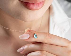 Collier pendentif goutte d'eau en topaze bleue, pierre de naissance de décembre, délicat, en argent 925 plaqué or rose 14 carats, bijoux ethniques certifiés IGI - Product Image 4