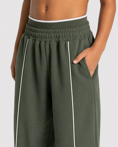 Pantalon de jogging décontracté surdimensionné pour garçon, personnalisé, vert kaki avec ligne contrastante, en molleton premium, pour enfant (OEM) - Product Image 2
