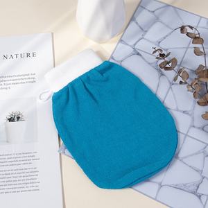 Nouveaux gants de bain exfoliants en polyester pour le corps, pour une exfoliation profonde sous la douche - Product Image 3