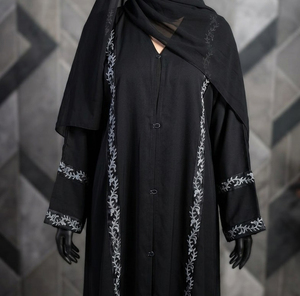 Abaya noire brodée, simple, droite, naturelle et modeste, avec col rond, manches longues, robe longue jusqu'au sol pour femmes, service OEM - Product Image 3