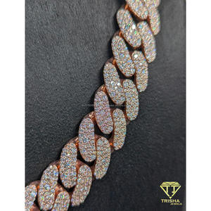 Collier chaîne cubaine de créateur avec pierres en moissanite, bijoux hip-hop pour hommes et femmes par Trisha Jewels - Product Image 6