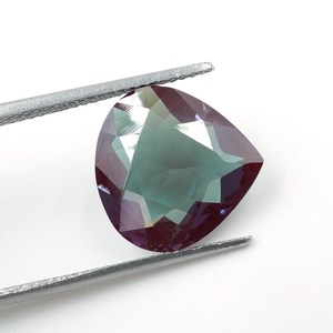 พลอยอเล็กซานไดรต์ทรงหัวใจเหลี่ยมเพชรพลอย ผลิตในห้องปฏิบัติการ 5.30 กะรัต 13x13x4.5 มม. - Product Image 2