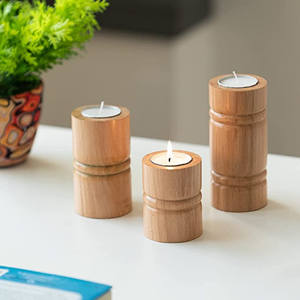 Ensemble de 3 bougeoirs en bois de mangue de différentes tailles à prix incroyable - Product Image 1