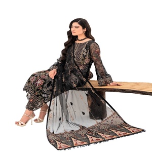 Organza Brodé Pakistanais Panjabi Robes pour femmes sur Organza Trois Pièces costumes Pakistanais Designers par Ramsha Vol M-8 - Product Image 1