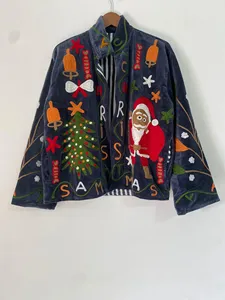 Veste en velours sur le thème de Noël de qualité supérieure pour femmes, brodée à la main avec un motif Père Noël, manches longues, manteau d'hiver pour femmes - Product Image 1