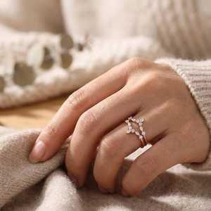 Bague de fiançailles en or massif 10K, 14K, 18K avec diamant de laboratoire taille marquise et taille ronde de 0,40 ct, couleur classique, pureté E, clarté VVS - Product Image 4