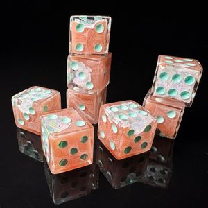 Ensemble de dés en résine faits à la main de qualité supérieure pour les jeux de rôle Dungeons & Dragons, les jeux de table et les cadeaux - Product Image 6