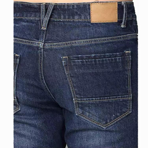 Shorts de mezclilla clásicos para hombre con lavado oscuro, tela suave y elástica, diseño sencillo, ideales para uso diario. Shorts de mezclilla de secado rápido para hombre. - Product Image 5