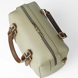 Sac Boston classique en cuir véritable, deux poignées, fermeture à glissière, durable, unisexe, usage quotidien, beige avec sangles marron - Product Image 5