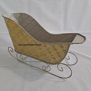 Décorations de Noël de luxe en métal pour jardin : Traîneau décoratif pour extérieur, arrangements saisonniers, décorations de Noël - Product Image 5
