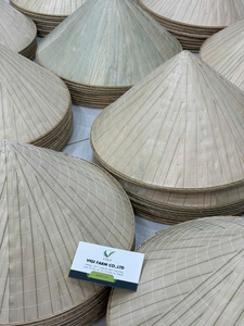 Sombrero cónico vietnamita hecho a mano y ecológico para regalo de recuerdo - Product Image 4