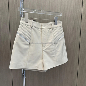 Short en cuir taille haute coupe trapèze pour femme, couleur unie, fermeture éclair avant, style décontracté, blanc - Product Image 1