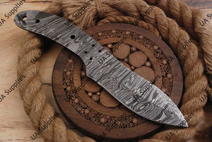 Couteau de camping utilitaire en acier Damas 1095 15N20 forgé à la main, OEM/ODM/OBM, ultra-affûté 58 HRC, pleine longueur, poli, à lame biseautée - Product Image 3