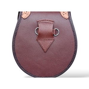 Sporran celtique en cuir véritable de qualité supérieure avec tête de cerf, rabat à nœuds embossés, bord tressé et emblème métallique pour kilt écossais - Product Image 6