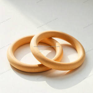 Bracelet en bois naturel écologique artisanal pour femmes, léger, finition lisse, personnalisable, bracelet tendance fabriqué en Inde - Product Image 6