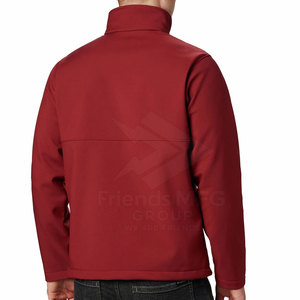 Veste softshell d'hiver pour homme de haute qualité fabriquée au Pakistan avec col montant et logo frontal, respirante, écologique et légère - Product Image 2