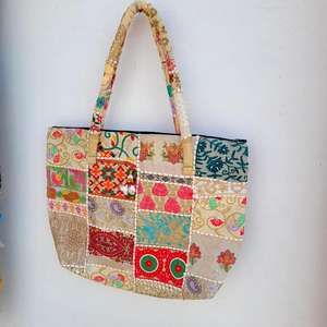 Bolsos de moda para niñas a precio económico, bolsos de algodón con bordado, estilo tradicional, ecológicos, elegantes, los más vendidos. - Product Image 3