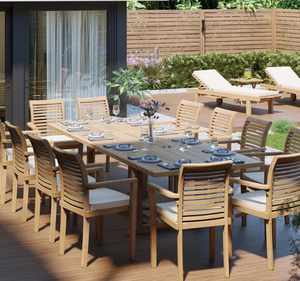 Ensemble de table à manger rectangulaire extra longue en teck massif de luxe avec chaises à accoudoirs, finition naturelle, meubles de jardin et de terrasse - Product Image 1