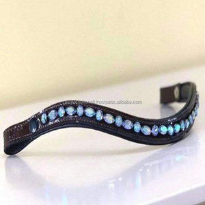 Finition de luxe en cuir verni noir, bande de sourcils de cheval, fermeture à pression en forme de vague avec bande de sourcils bling en diamant bleu brillant - Product Image 5