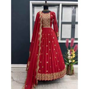 Vestido de trabajo de diseñador Georgette con bordado y detalles de lentejuelas, parte inferior sin coser y dupatta en rojo. - Product Image 1