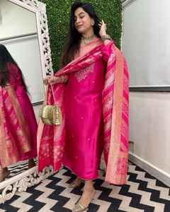 Traje Salwar de Tela de Algodón Chanderi de Diseño Moderno, Estilo Indio-Pakistaní, Exclusivo y de Última Moda para Mujer, Ideal para Fiestas, Bodas y Eventos Étnicos - Product Image 1