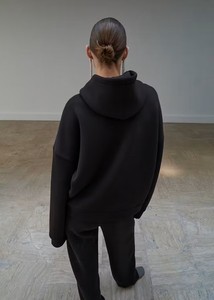 Sweat-shirt à capuche noir oversize avec poche avant, coupe classique, unisexe, en molleton de coton, impression numérique hiver, anti-boulochage - Product Image 3
