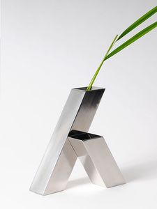 Florero Metálico Geométrico de Moda, Soporte Decorativo para Múltiples Tallos, Adorno de Lujo Moderno para el Hogar - Product Image 1