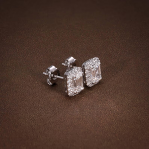 Elegantes Pendientes de Diamante Cultivado en Laboratorio con Corte Esmeralda y Halo, 1.59CT de Peso Total, Diamantes Certificados F-G VVS VS, Joyería para Mujer - Product Image 3