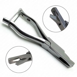 Reusable Manual Animal Ear Notcher Oval Cut Stainless Steel Hole Shape | Adjustable Livestock Identification Instruments for - Product Image 1