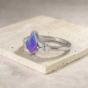Bague en argent sterling 925 avec opale lavande taille cerf-volant, opale naturelle, bague de fiançailles minimaliste, cadeau pierre de naissance d'octobre - Product Image 2