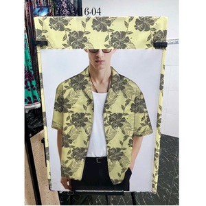 ผ้าโพลีเอสเตอร์ 100% สีไม่ตก ทนทาน น้ำหนักเบา (ผ้าแจ็คการ์ด) ผ้าโพลีเอสเตอร์ทอ 100D กันยับ สำหรับเสื้อเชิ้ต - Product Image 1