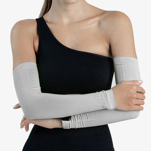 Manchons de compression pour adultes, couleur gris, qualité supérieure, entièrement personnalisables avec votre logo, en polyester/spandex/nylon, collection 2026 - Product Image 1