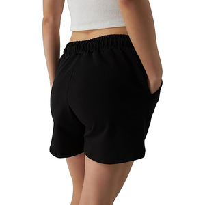 Shorts amples en molleton pour femme, taille haute, avec fentes latérales, poches et cordon de serrage, coupe décontractée, pour la détente estivale - Product Image 4