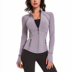 Veste de yoga matelassée de haute qualité pour femmes avec trous pour les pouces et poches pour les entraînements d'hiver - Coupe-vent - Product Image 1