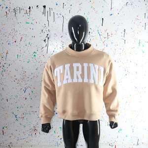 Sudadera TARINI SAND con cuello alto, 100% BLANCA, con apliques bordados, cuello ancho, CLUSH SPORTS - Product Image 2