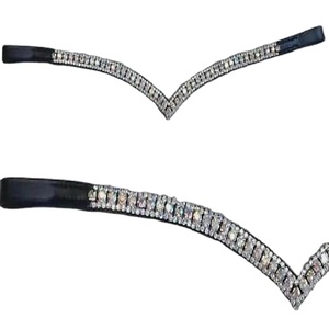 Bande de luxe en cuir V fait à la main, 3 lignes de cristaux AB décoratifs, en cuir véritable, disponible en noir ou marron, vente en gros - Product Image 1