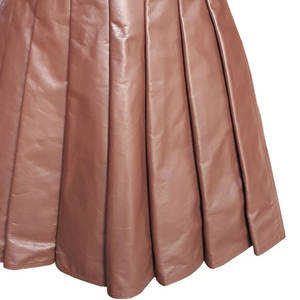 Kilt de Cuero Marrón para Hombre, Estilo Utilitario con Pliegues Completos, Venta al Por Mayor, OEM ODM 2026 - Product Image 4