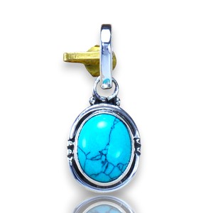 Precioso Colgante de Piedra Turquesa con Corte Ovalado en Plata de Ley 925, Colgantes de Joyería Fina al por Mayor Disponibles a Precio de Mayoreo - Product Image 1