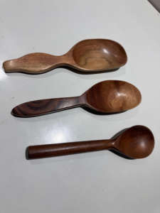 Ensemble de cuillères en bois faites à la main Eco Feast, manche ergonomique, couverts biodégradables, style rustique, essentiels de cuisine durables, modernes - Product Image 2