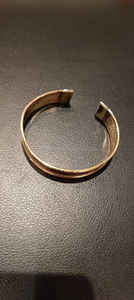 Brazalete de Latón Elegante para Mujer, Joyería Ajustable Hecha a Mano para Uso Diario y Fiestas - Product Image 3