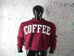 Sudadera color café con cuello alto, 100% algodón, con apliques bordados blancos, cuello ancho, URBAN PRODUCTIONS - Product Image 5